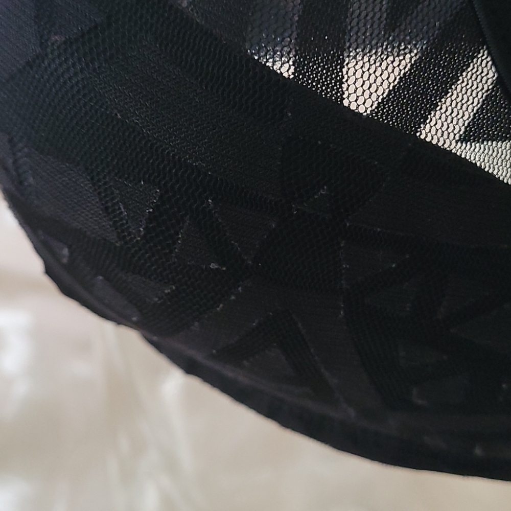 Top - Picture 6 of 10